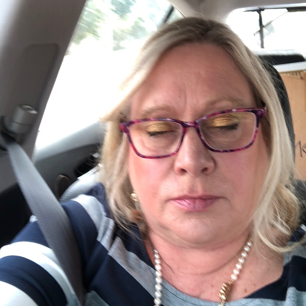 Meet your Posher, Lynn